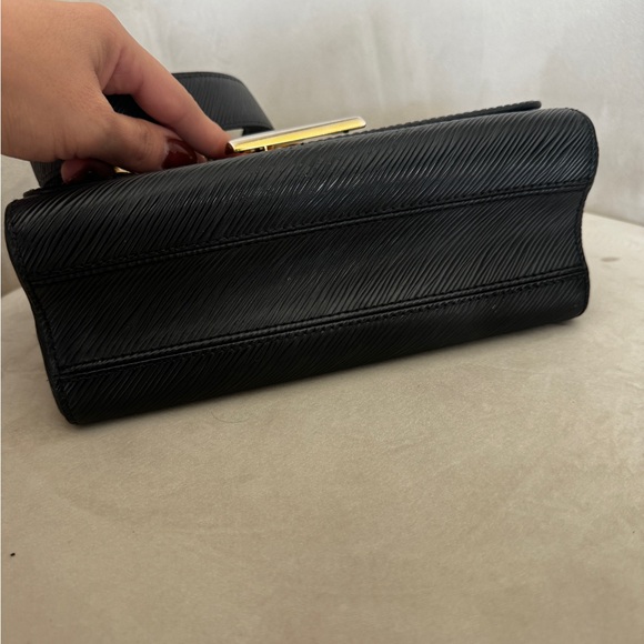 Louis Vuitton TWIST LEATHER CROSSBODY BAG - Picture 8 of 14